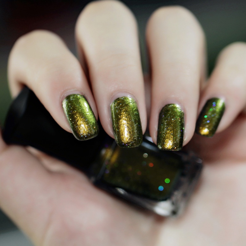 Why Is Oily Nail Polish Happening?