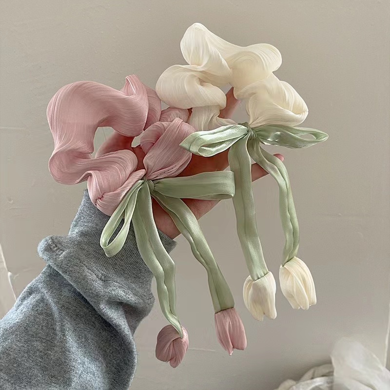 Do Tulip Flower Bow Hair Scrunchies Work Well for Thick or Curly Hair