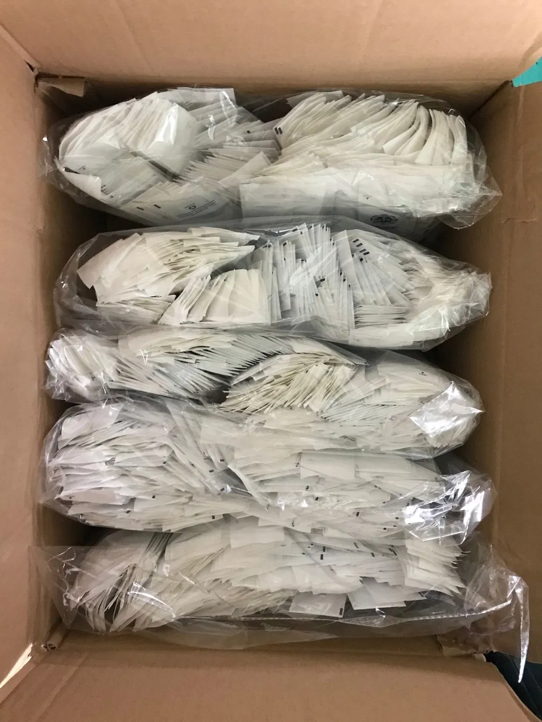 Hotel Amenities in Plastic Sachet for Hotel Room Using